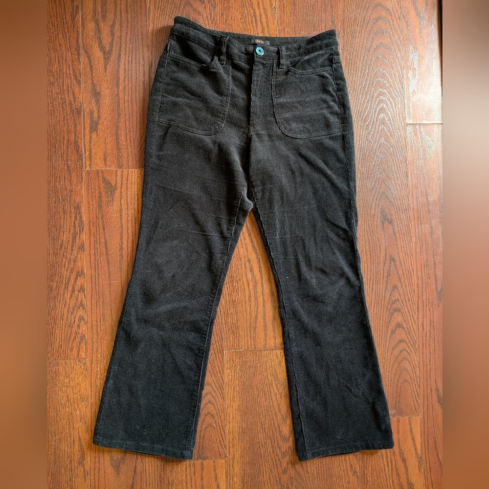 Quince Women's Organic Cotton Stretch Corduroy Flare Pants Black 6 SP/25